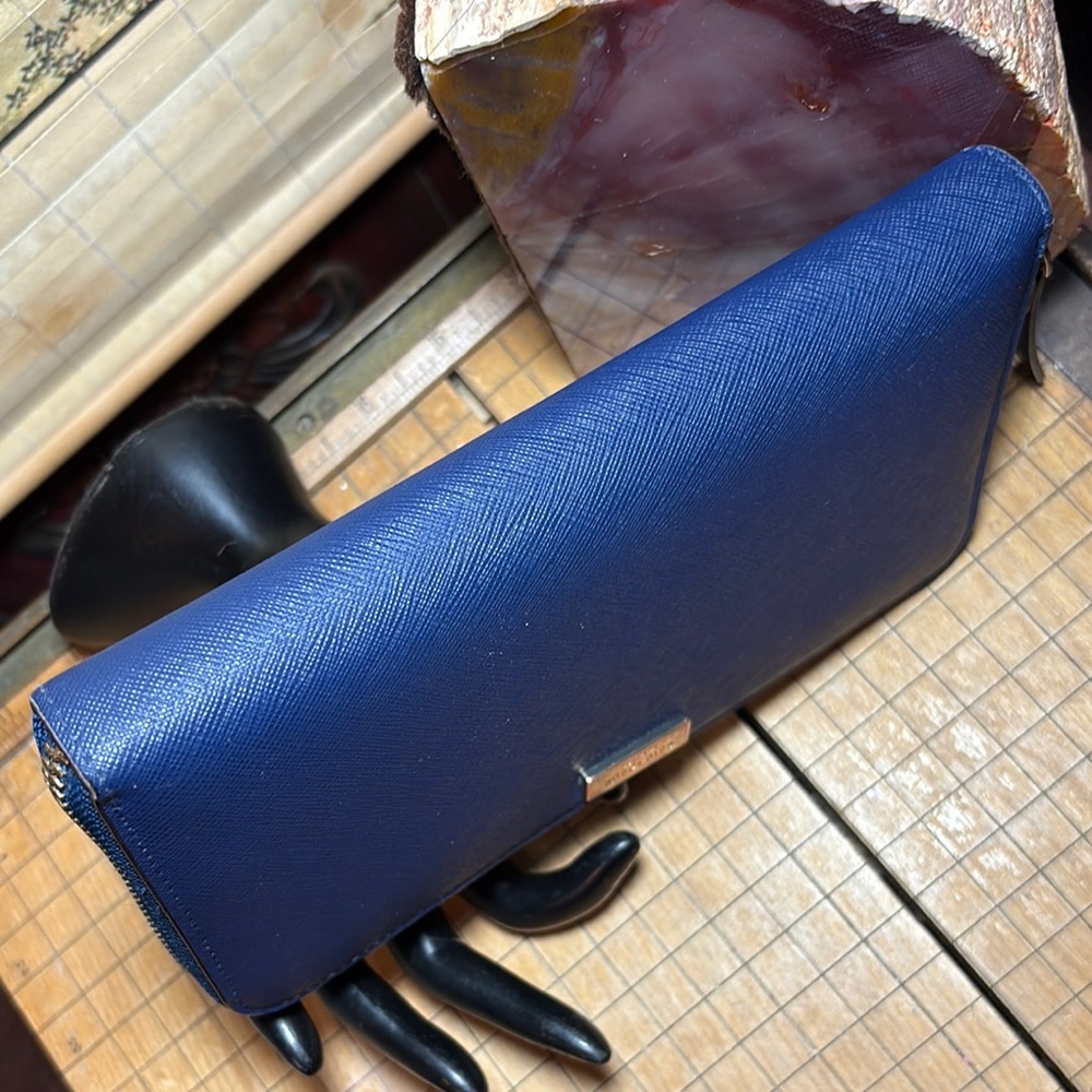 kate spade Safiano Leather Wallet Navy Dark Blue Zip Around 8”Lx4.25”Hx1”H - Picture 11 of 17